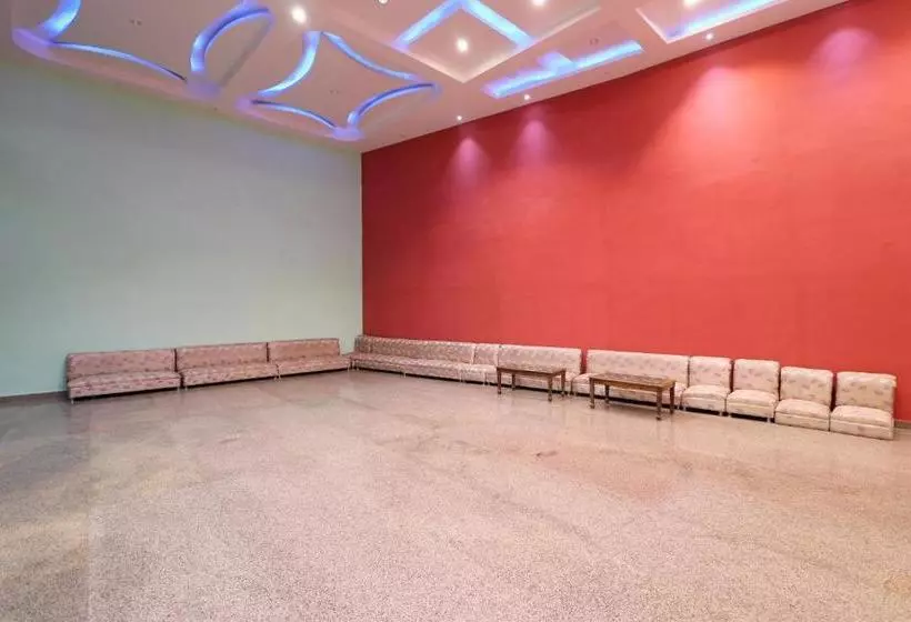 Oyo 16395 Hotel G K Palace