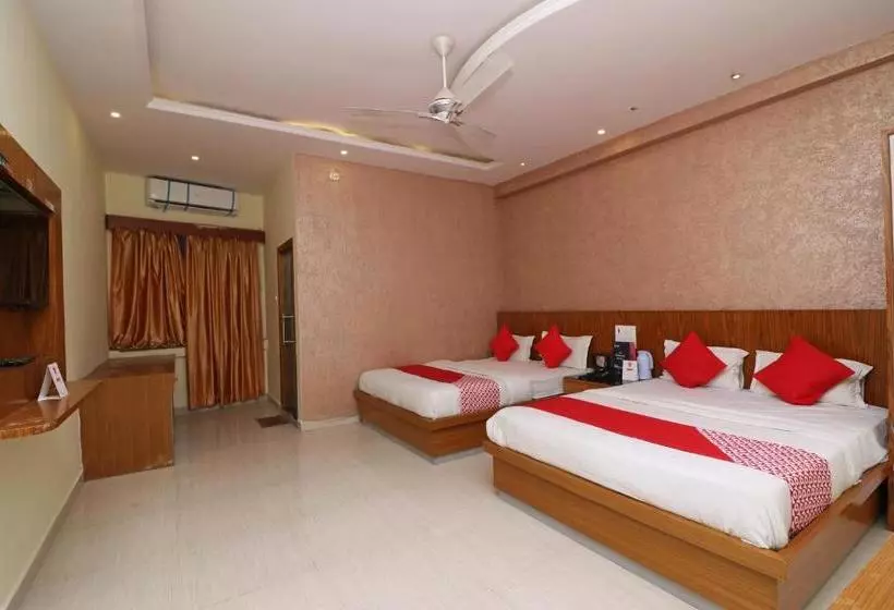 Oyo 16395 Hotel G K Palace