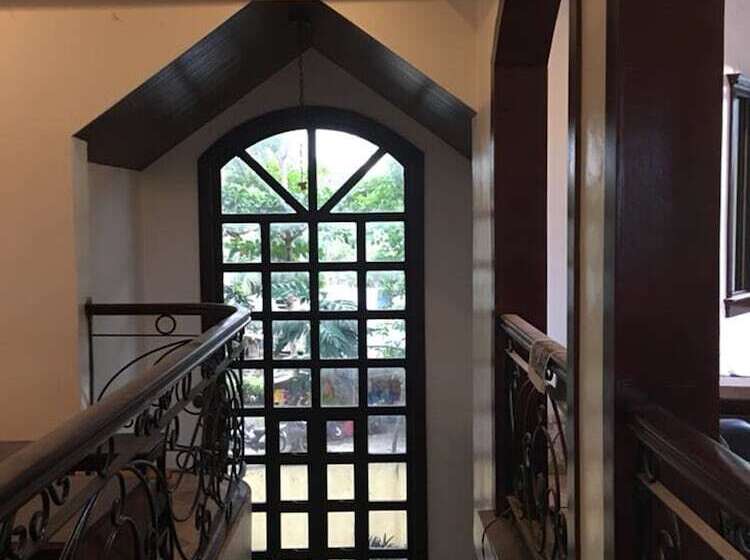 Spinning Cat Hostel Adults Only