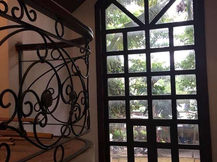 Spinning Cat Hostel Adults Only