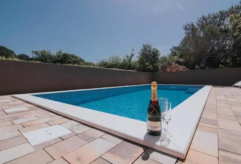 Pool Apartments Lucija