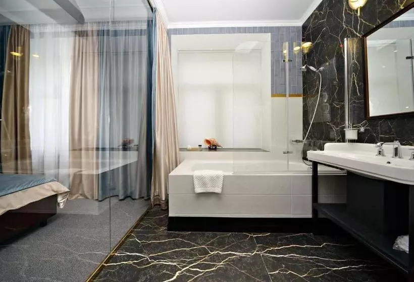 Design Hotel Senator