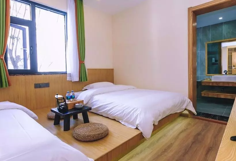 簡易ホテル Floral  Dali Fanyin Shiguang