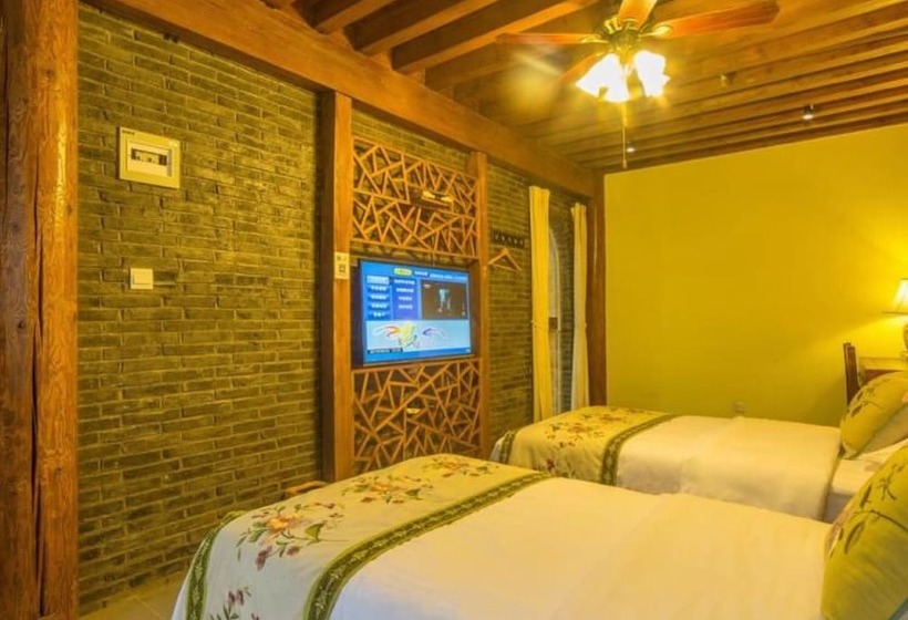 Fogadó Floral Lijiang Mufu Qixi