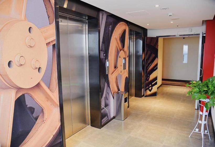 Отель Ibis E Meishan Railway Station