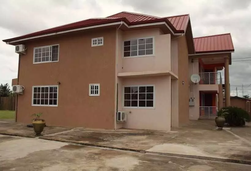 Hotelli Palena Gardens