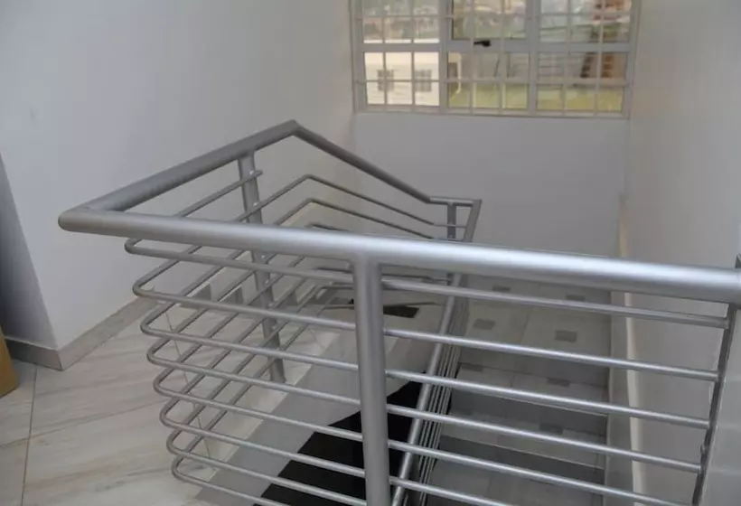 Hotelli Palena Gardens