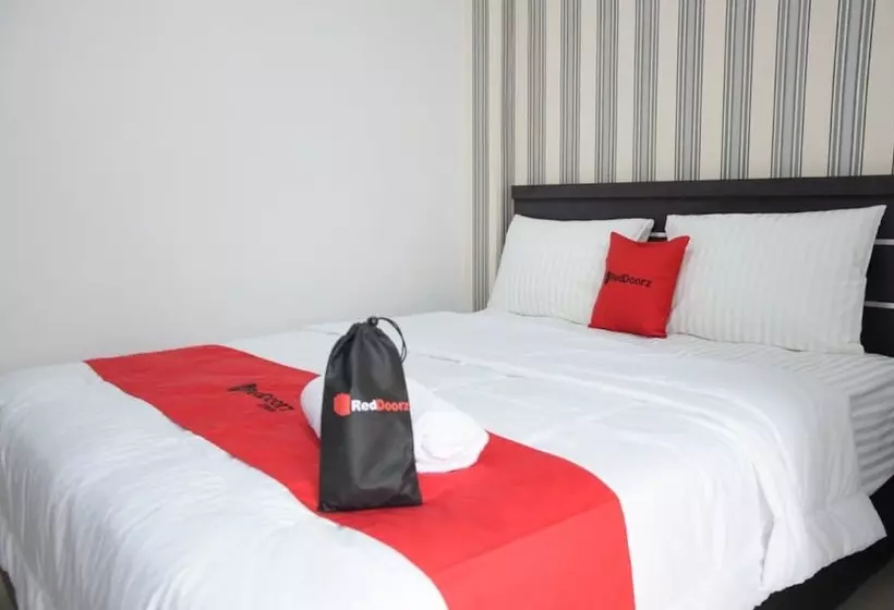 ホテル Reddoorz Near Uin Sumatera Utara