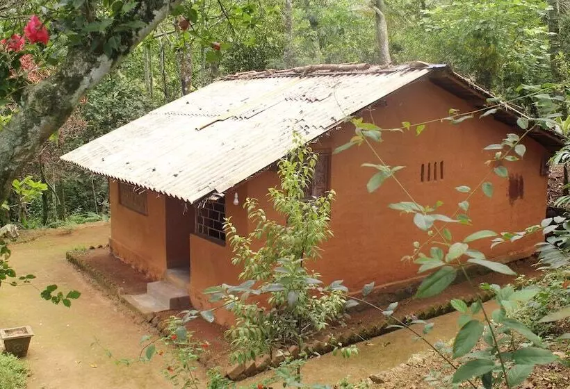 Hotelli Salaams Raama Heritage Eco Village