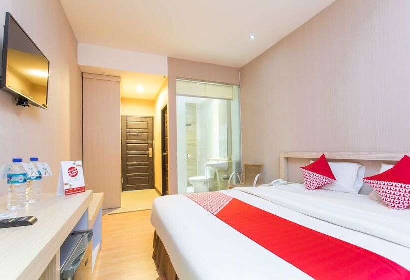 בית מלון כפרי Sejati By Oyo Rooms