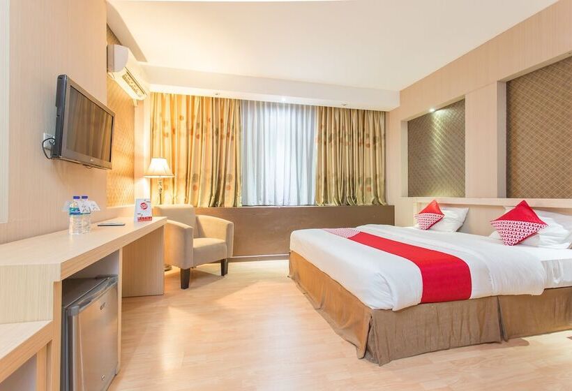 בית מלון כפרי Sejati By Oyo Rooms