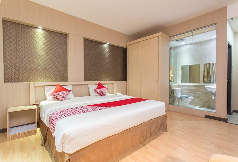 בית מלון כפרי Sejati By Oyo Rooms