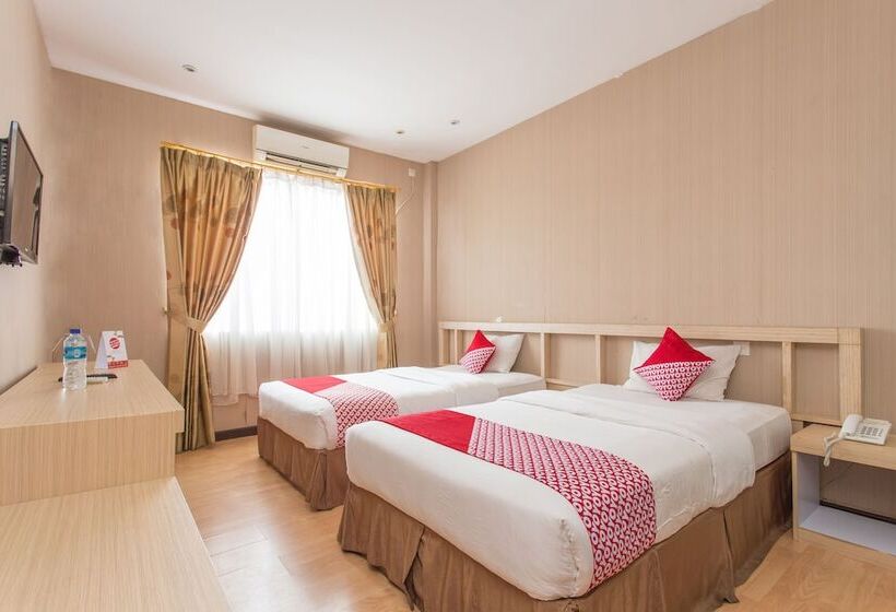 בית מלון כפרי Sejati By Oyo Rooms