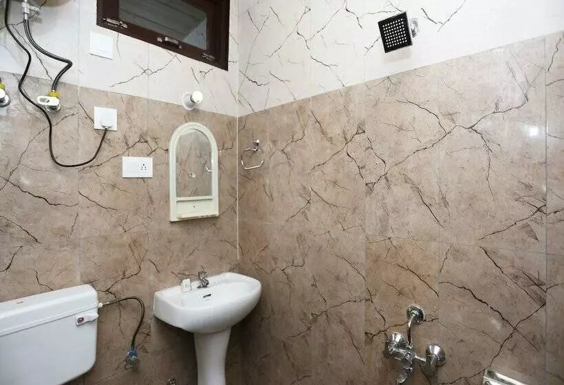 هتل Star By Oyo Rooms