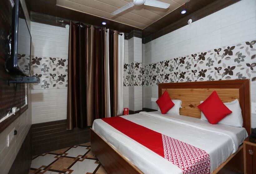 ホテル Star By Oyo Rooms