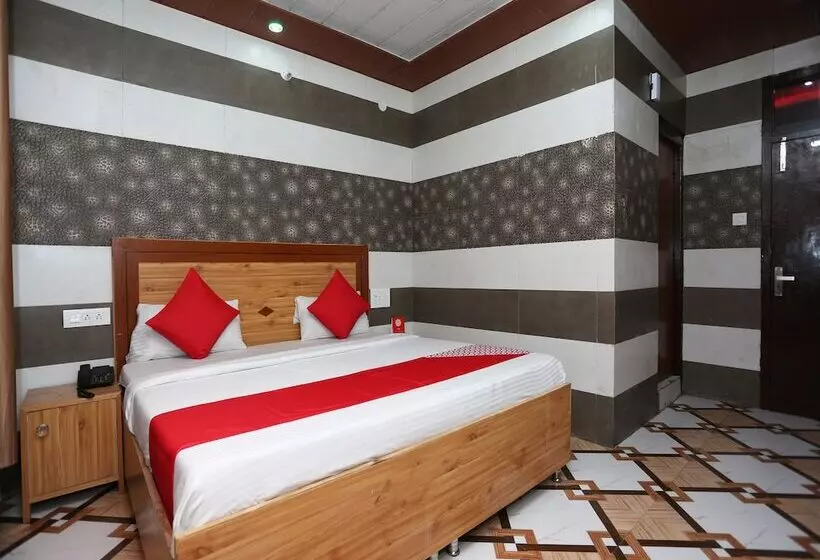 هتل Star By Oyo Rooms