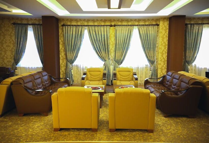 ホテル Taht Palace