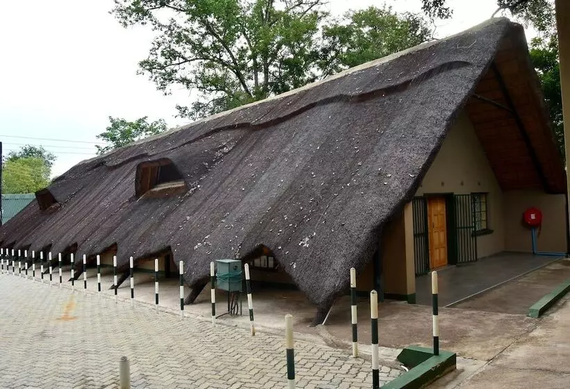 هتل Tamarind Holiday And Conference Resort