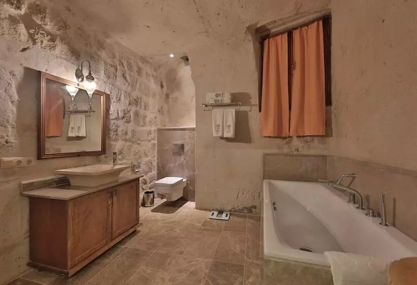 هتل Taru Cave Suites