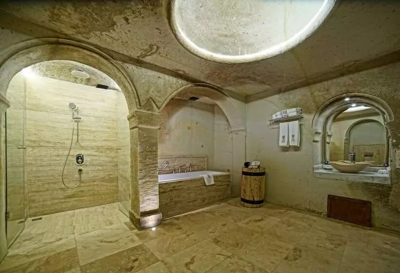 هتل Taru Cave Suites