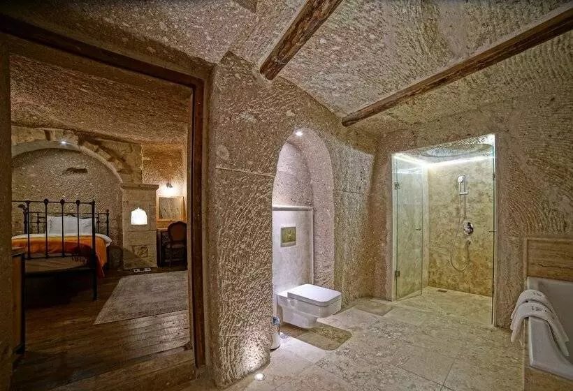 هتل Taru Cave Suites