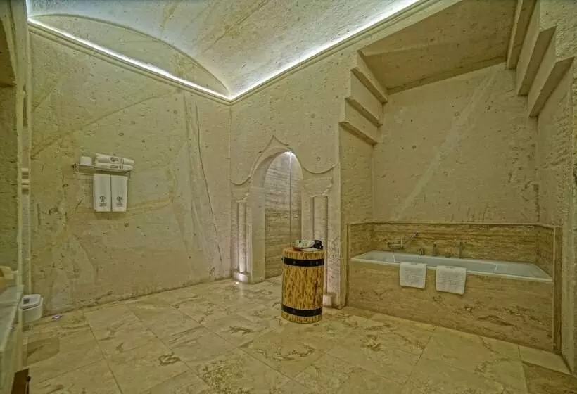 هتل Taru Cave Suites