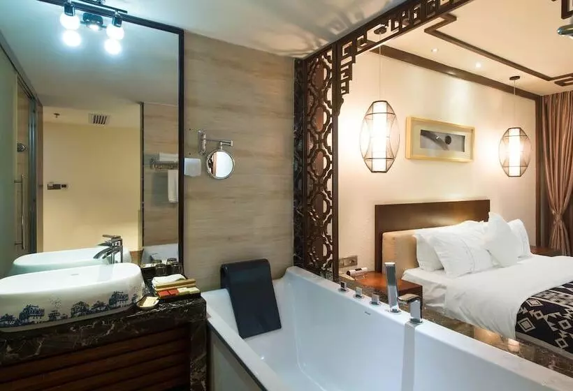 هتل Yangshuo Lightheart Homestay