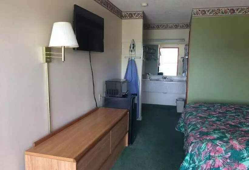 Western Motel   Camilla