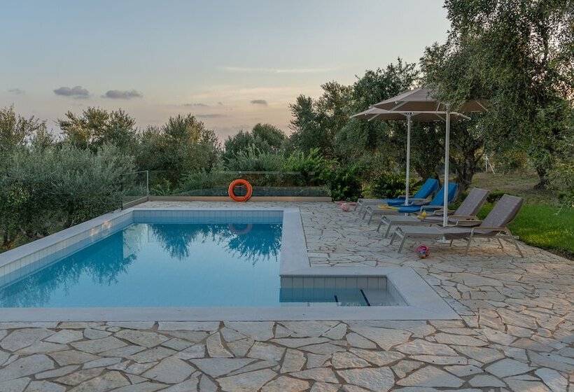 Abelia Luxurious Villas