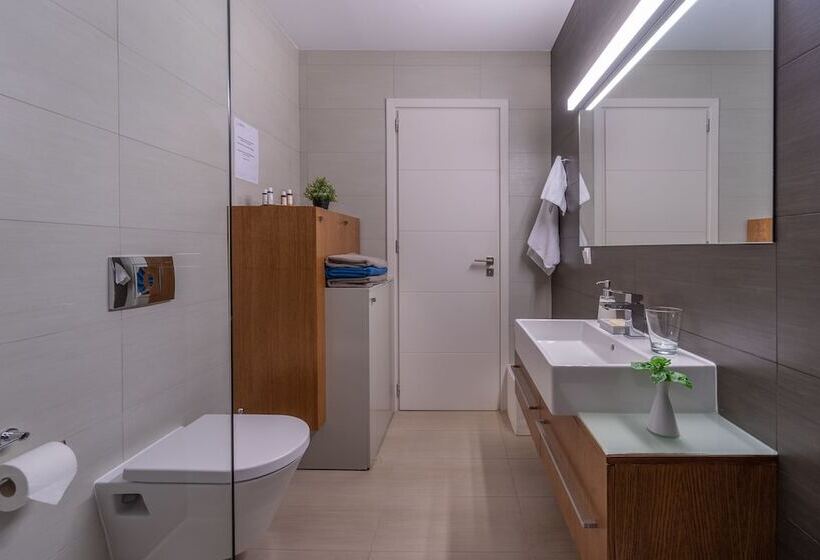 Abelia Luxurious Villas