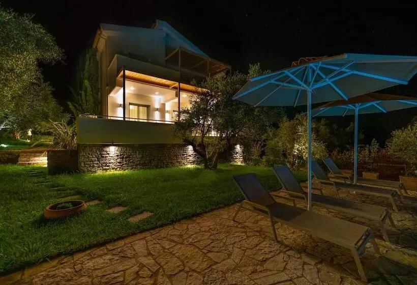 Abelia Luxurious Villas