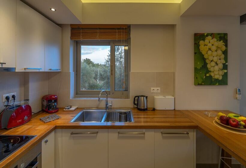 Abelia Luxurious Villas