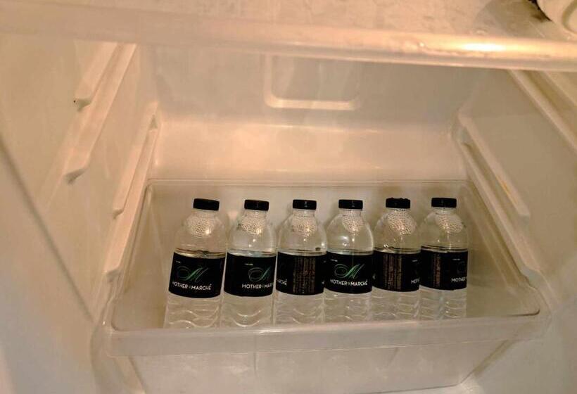 هاستل 8 Sleeper Street Guesthouse