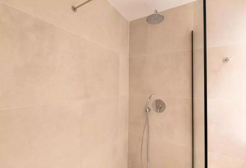 Calmare Suites