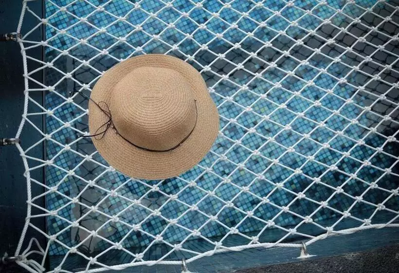 ホテル A Rock Resort Langkawi  Coral Reefs