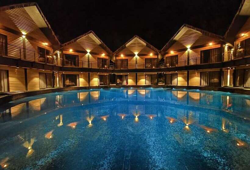 هتل A Rock Resort Langkawi Coral Reefs