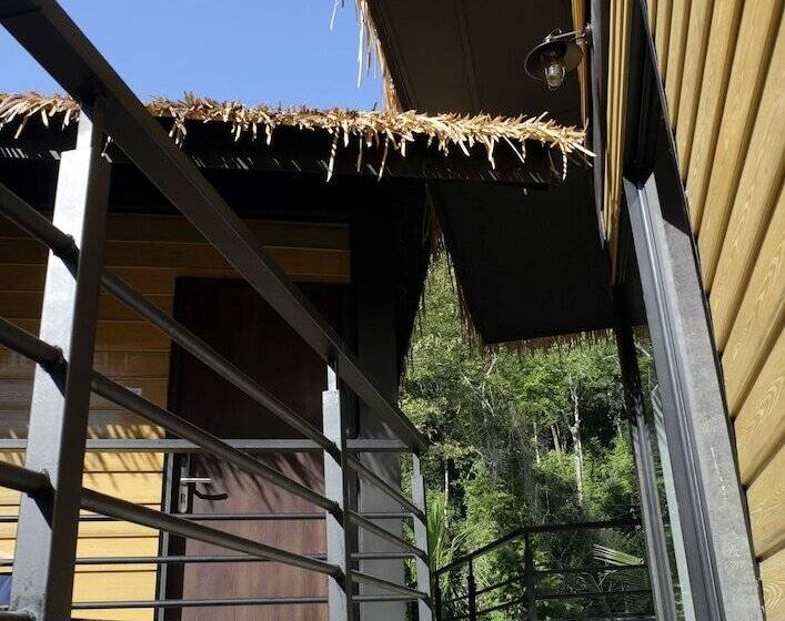 هتل A Rock Resort Langkawi Coral Reefs