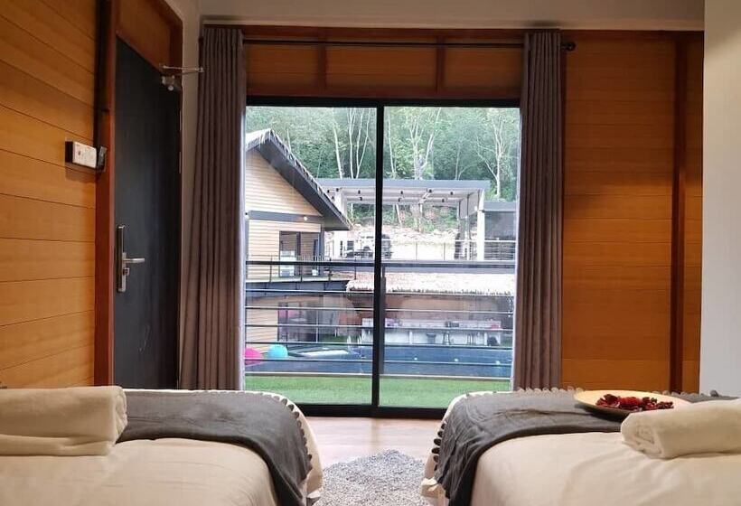 هتل A Rock Resort Langkawi Coral Reefs