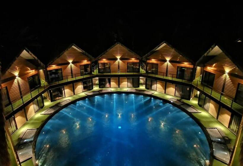 هتل A Rock Resort Langkawi Coral Reefs