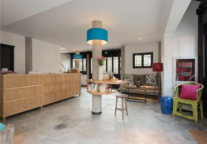 בית מלון כפרי Blossom Hill Inn · Shantang