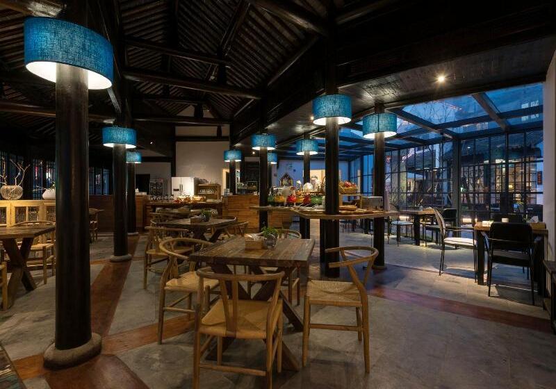 בית מלון כפרי Blossom Hill Inn · Shantang