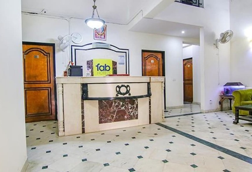 Fabhotel Singh Suite
