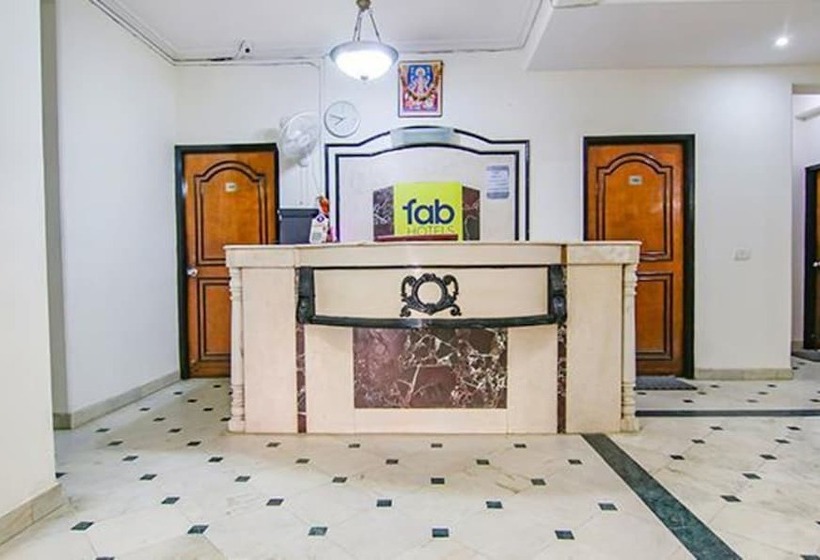 Fabhotel Singh Suite