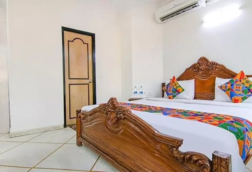 Fabhotel Singh Suite
