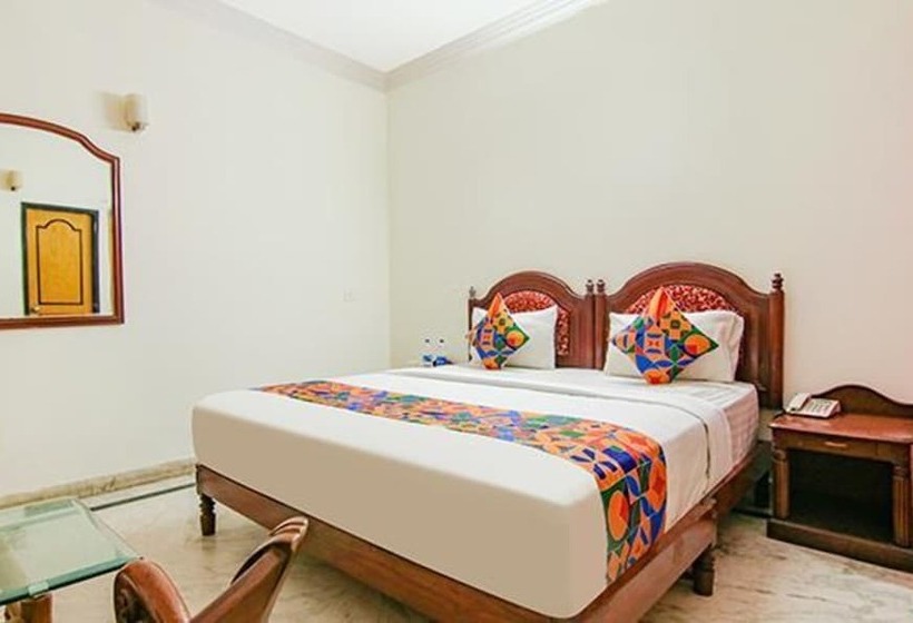 Fabhotel Singh Suite