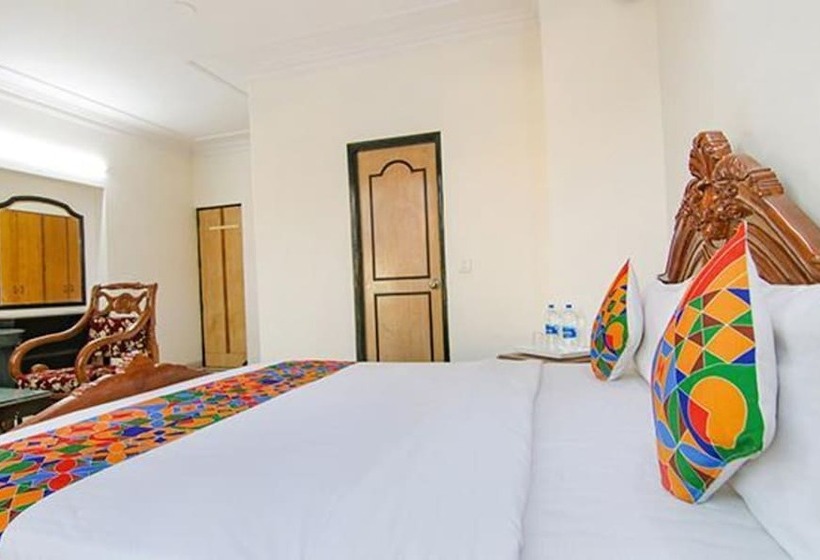 Fabhotel Singh Suite