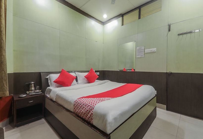 酒店 Golden Peak By Oyo