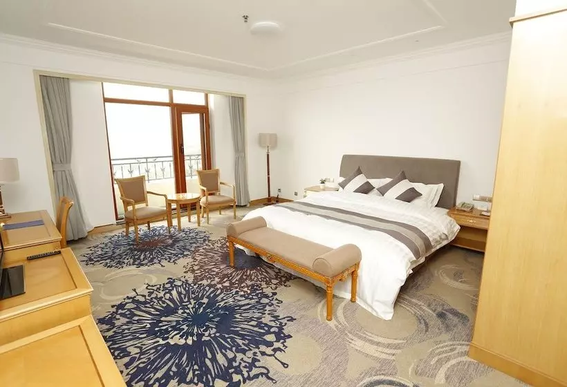 Hotelli Golden Pebble International Convention Centre & Resort