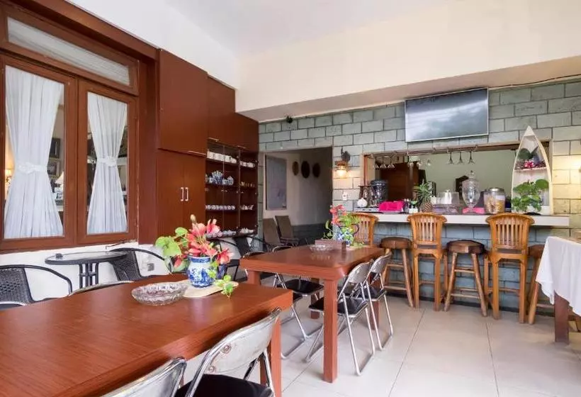 ホテル Huber Apartment By Oyo Rooms