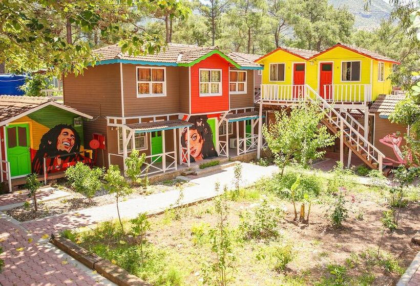 هتل Olimpos Salinas Wooden Houses